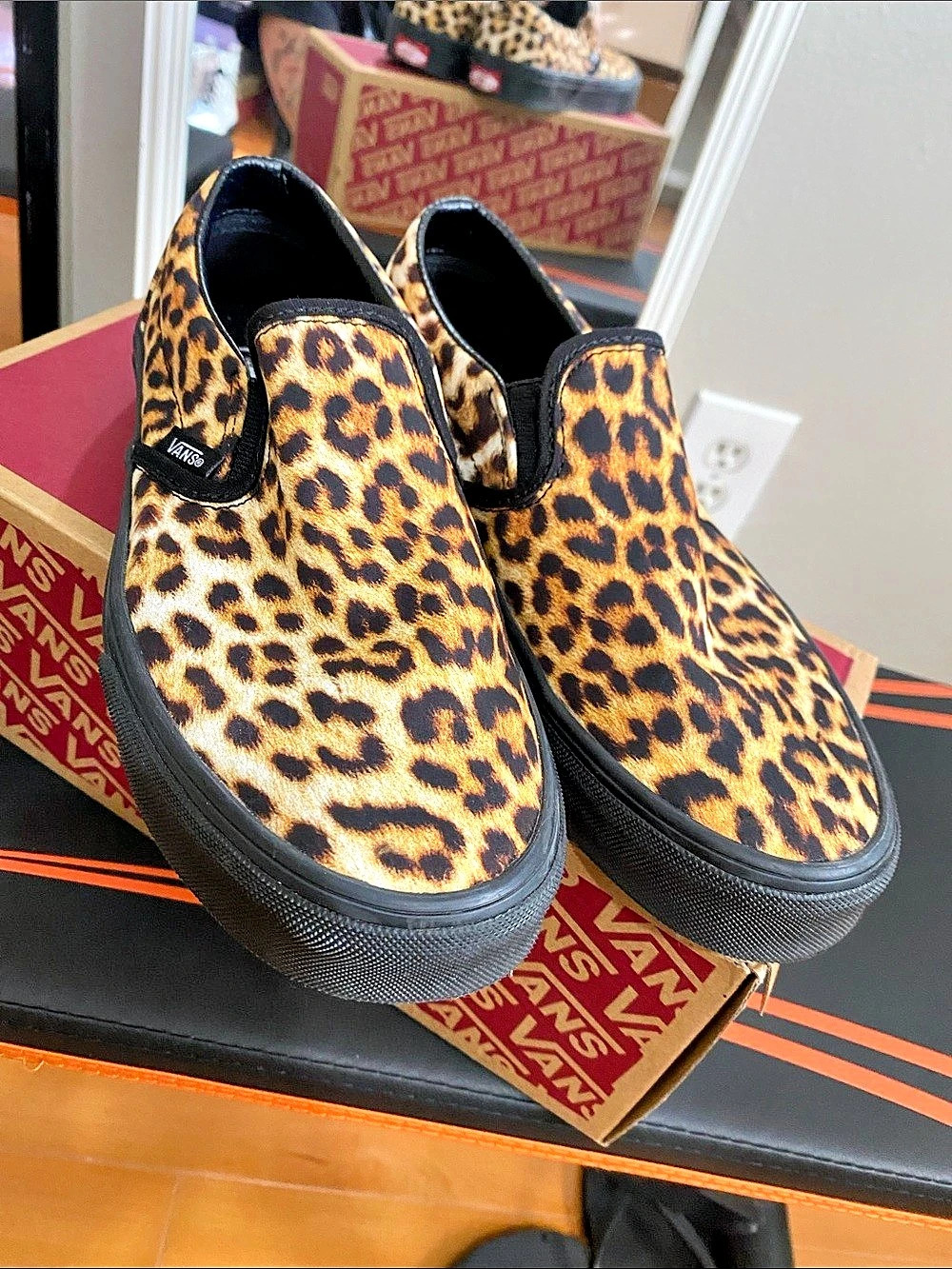 Vans Classic Slip-On 90s Grunge Leopard Sneakers US 8 Like New